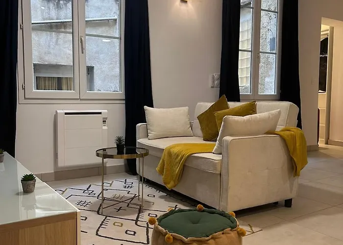 T2 Au Coeur De L'ecusson * Montpellier