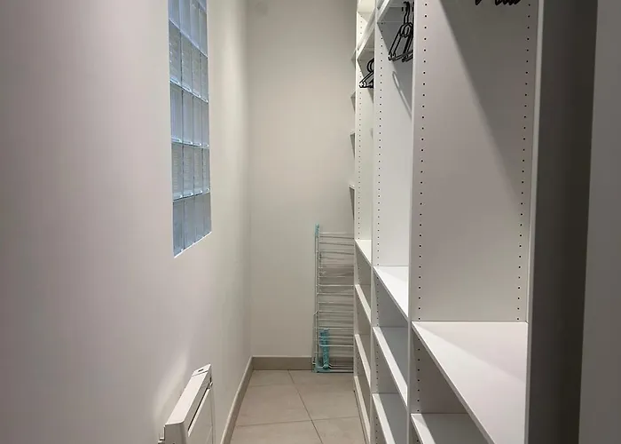 T2 Au Coeur De L'ecusson Apartment