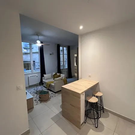 T2 Au Coeur De L'ecusson Apartmán