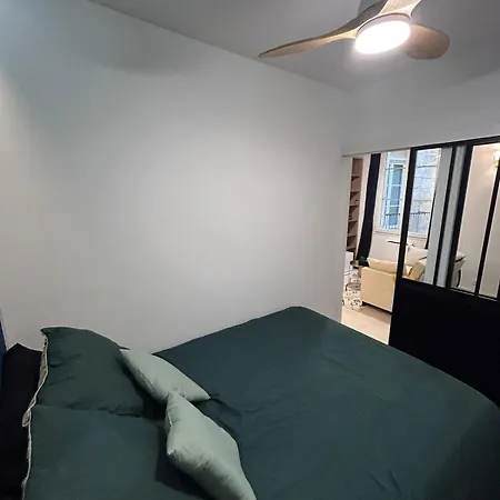 T2 Au Coeur De L'ecusson Apartmán *