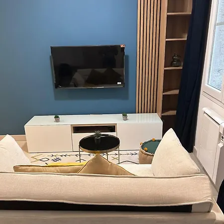 T2 Au Coeur De L'ecusson Apartmán *